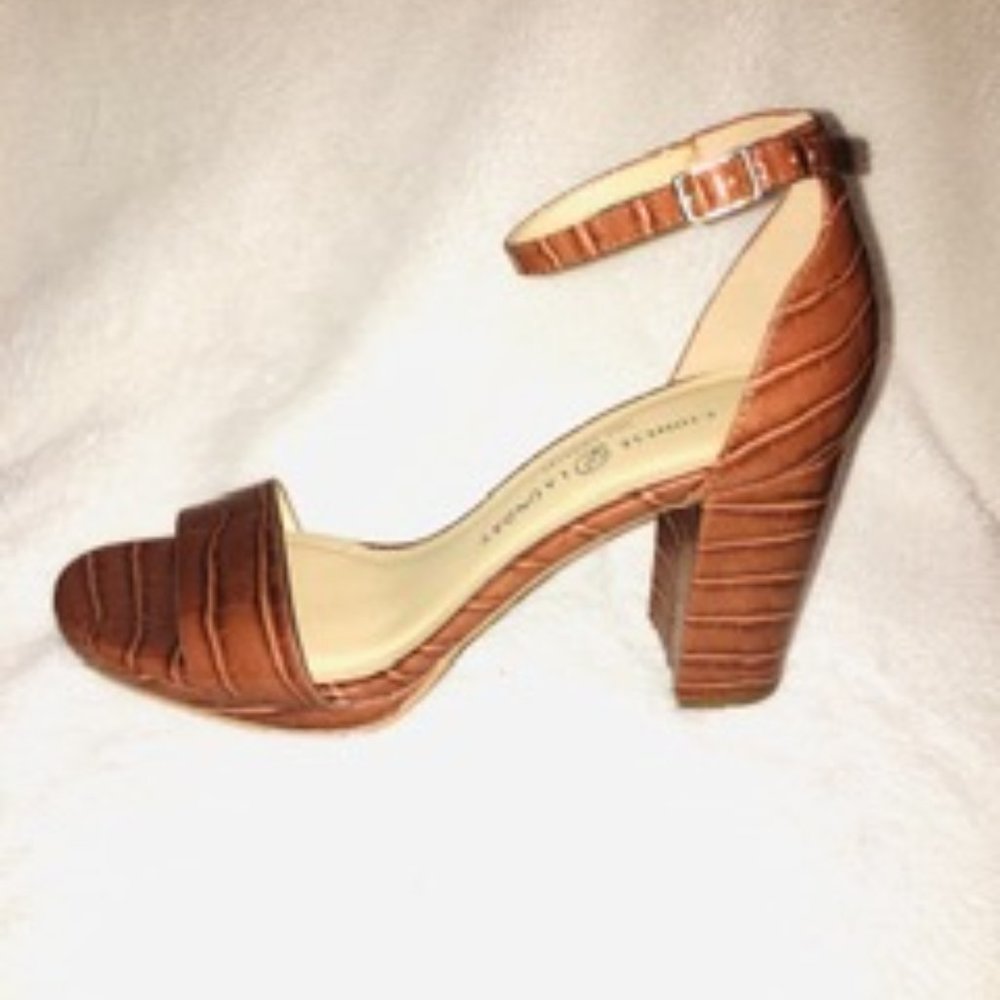 (NEW) Chinese Laundry Tan Heels - Size 10M
